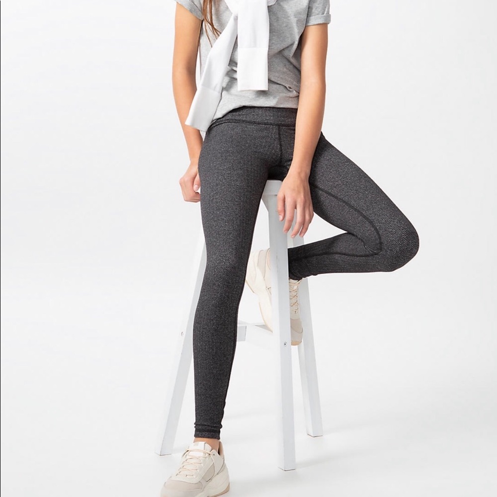 Grey Lululemon leggings